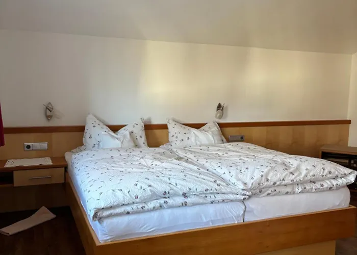 Апартаменты Gaestehaus Soellerblick