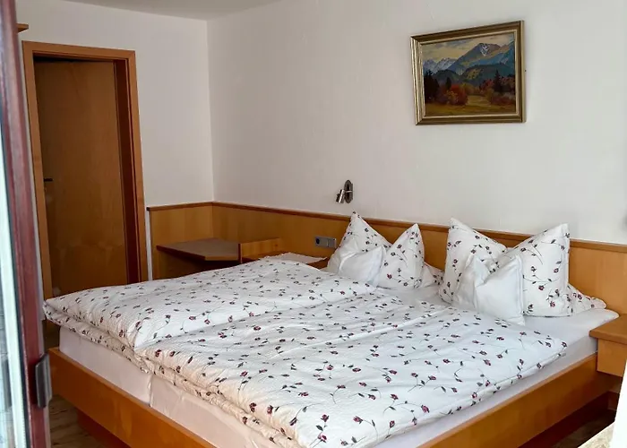 Апартаменты Gaestehaus Soellerblick *