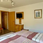Apartamento Gaestehaus Soellerblick